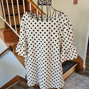 👚GREEN ENVELOPE Chic Polka Dot Top with Ruffle Sleeves